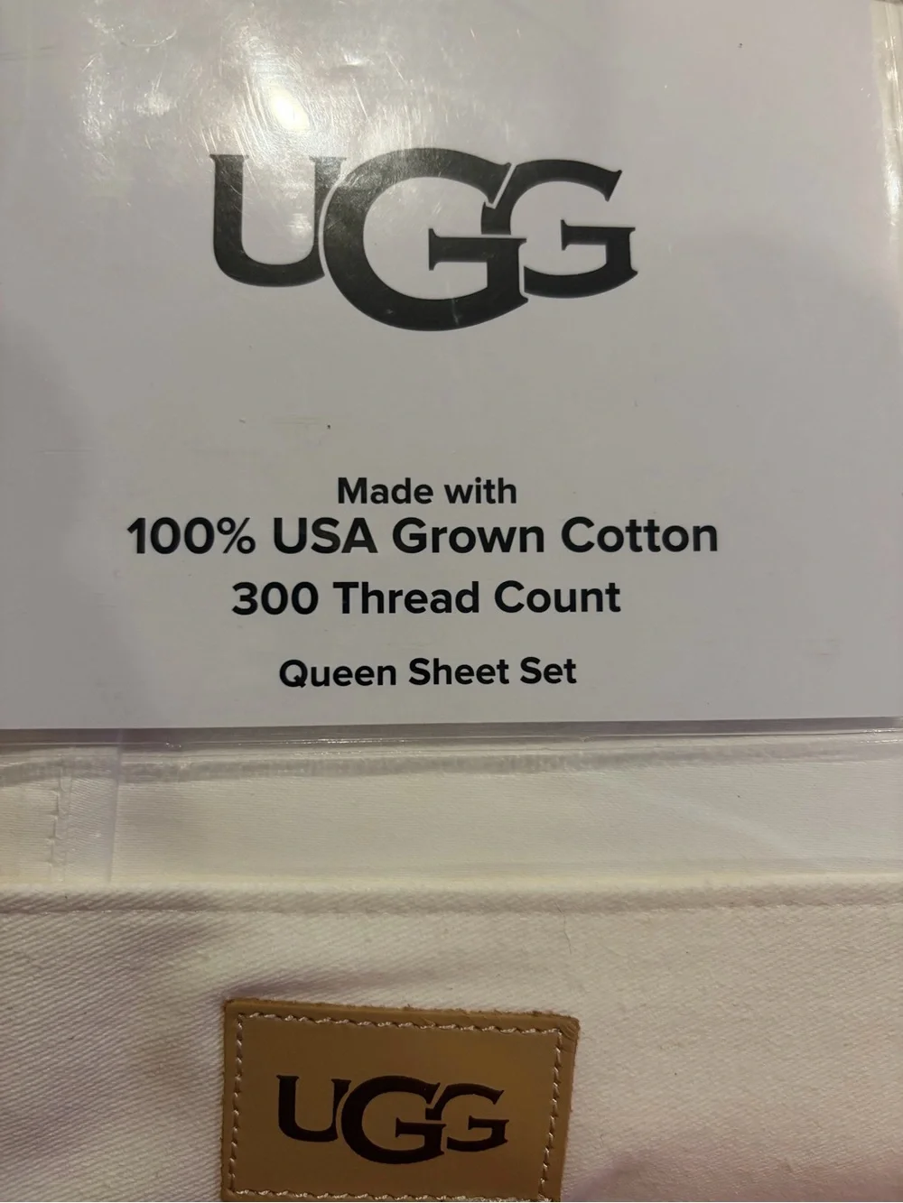 UGG Queen Sheet Set in White with Tan Logo Patch